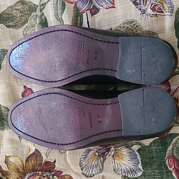 Men's Black Leather Dress Shoes, size 8.5 - Picture 6 of 9